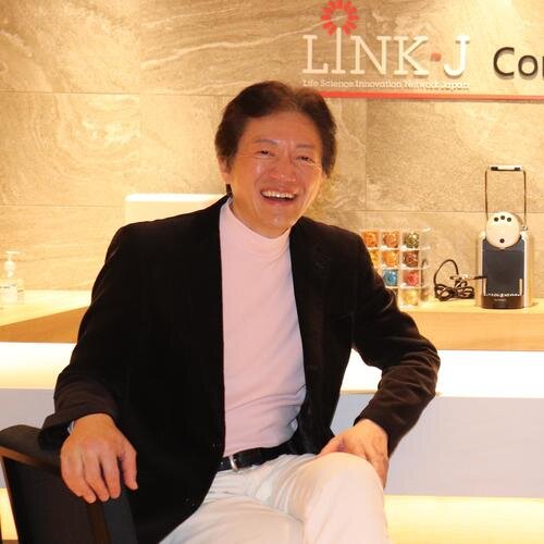 Akihiko Soyama
				face photo